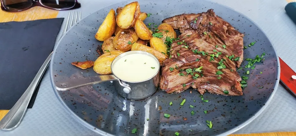 Onglet de Boeuf Sauce Poivre